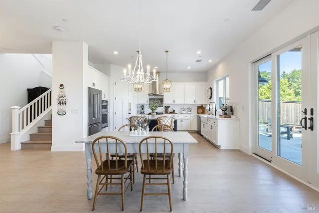 $1,249,000 | 1920 Lyon Court, Santa Rosa, CA 95403