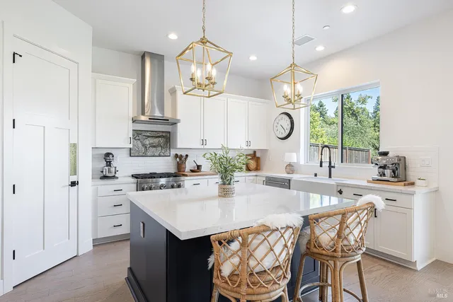 $1,249,000 | 1920 Lyon Court, Santa Rosa, CA 95403