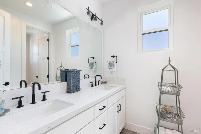 $1,249,000 | 1920 Lyon Court, Santa Rosa, CA 95403