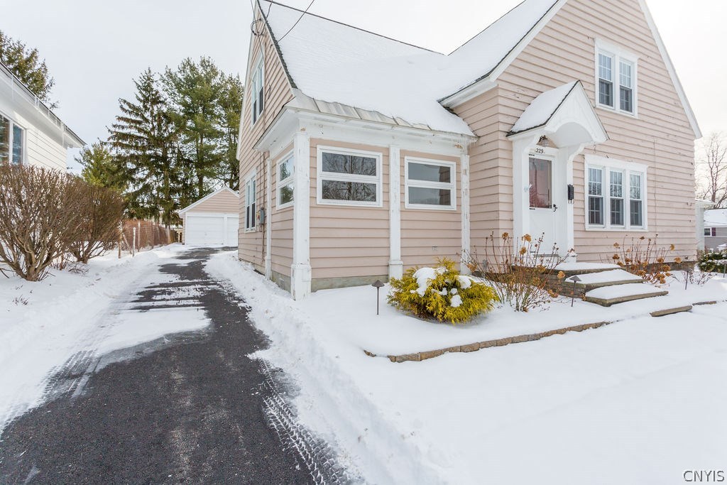 229 Wellington Road DeWitt, NY 13214 - Photo 1 of 1