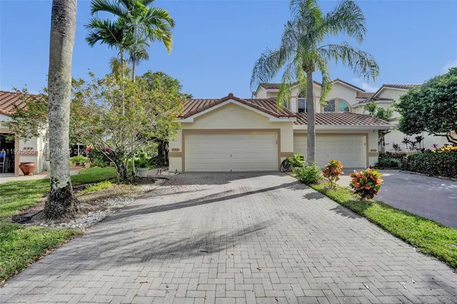 $4,100 | 652 West Palm Aire Drive, Unit 652, Pompano Beach, FL 33069