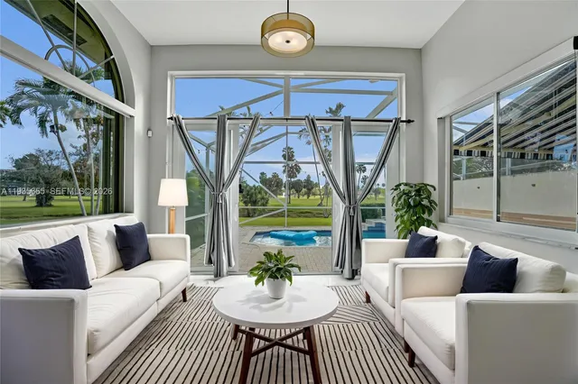 $4,100 | 652 West Palm Aire Drive, Unit 652, Pompano Beach, FL 33069