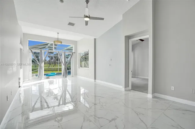 $4,100 | 652 West Palm Aire Drive, Unit 652, Pompano Beach, FL 33069