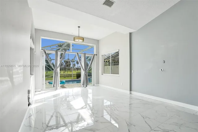 $4,100 | 652 West Palm Aire Drive, Unit 652, Pompano Beach, FL 33069