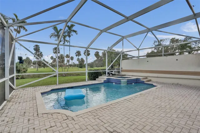 $4,100 | 652 West Palm Aire Drive, Unit 652, Pompano Beach, FL 33069