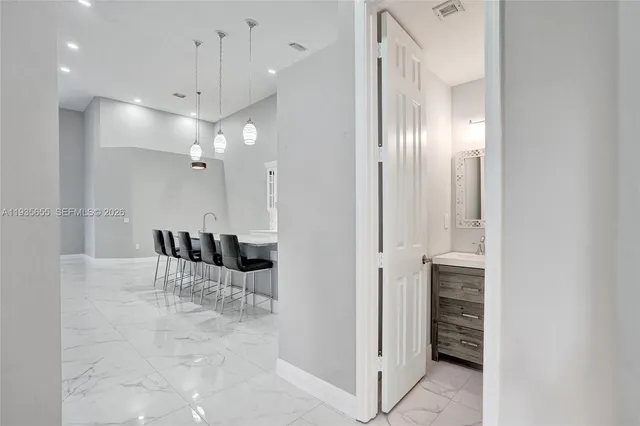 $4,100 | 652 West Palm Aire Drive, Unit 652, Pompano Beach, FL 33069