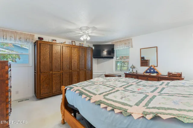 $749,300 | 668 Raccoon Valley Road, Maynardville, TN 37807