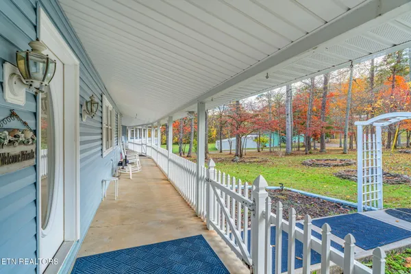 $749,300 | 668 Raccoon Valley Road, Maynardville, TN 37807