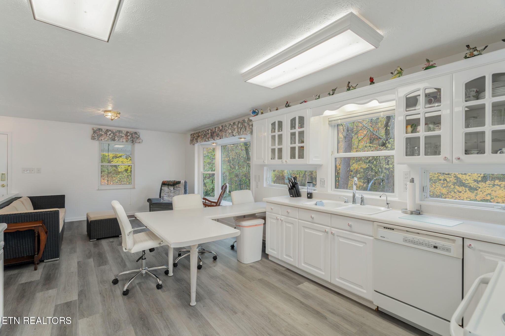 668 Raccoon Valley Road Maynardville, TN 37807 - Photo 6 of 50 12-web-or-mls-668 Raccoon Valley Road-89