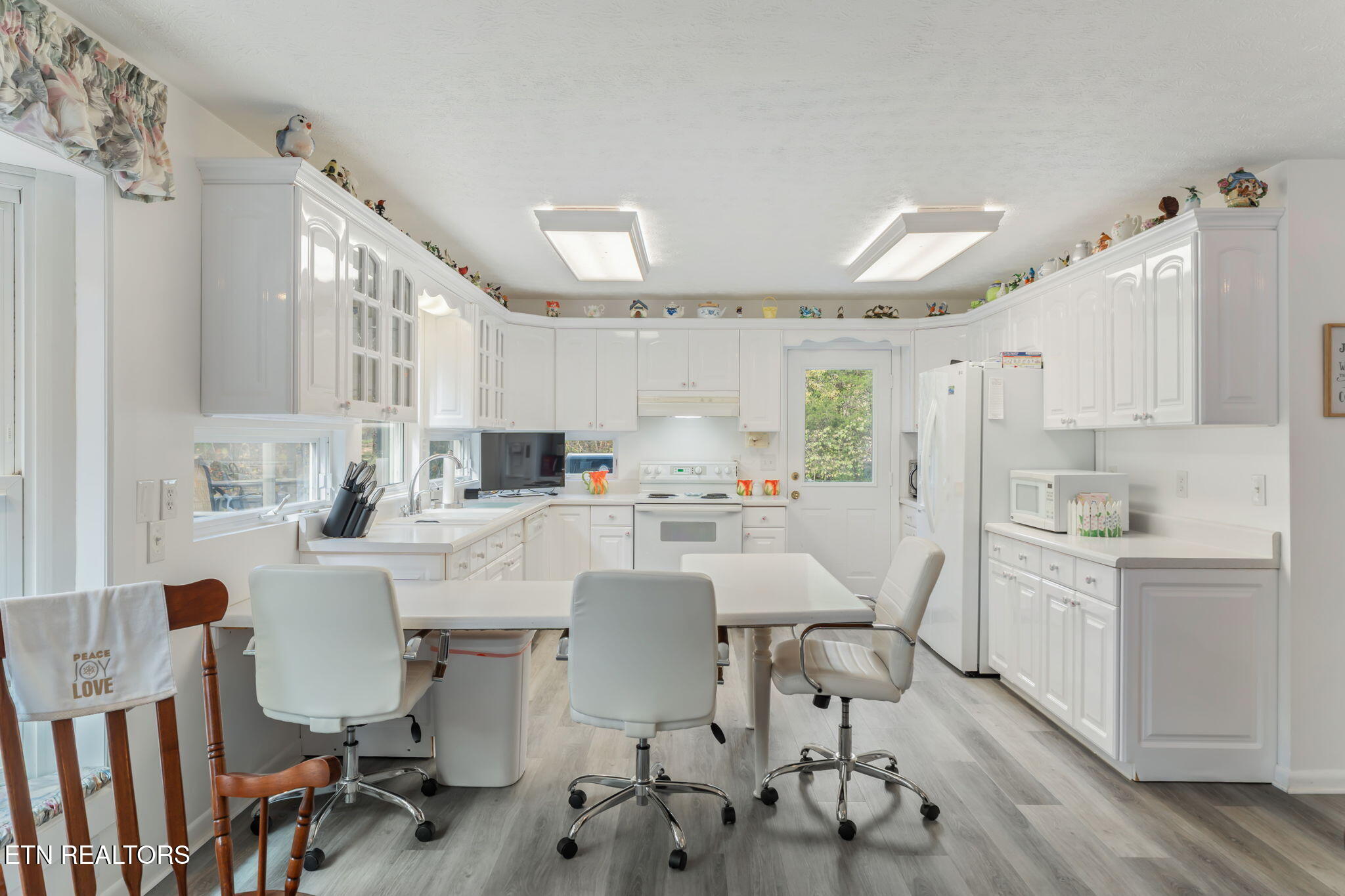 668 Raccoon Valley Road Maynardville, TN 37807 - Photo 7 of 50 13-web-or-mls-668 Raccoon Valley Road-90