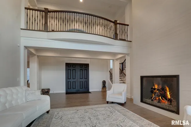 $1,995,000 | 2300 Greenspointe Circle, Quincy, IL 62301