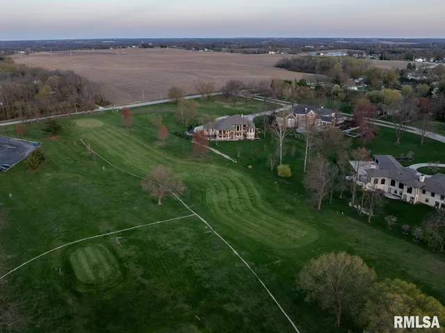 $1,995,000 | 2300 Greenspointe Circle, Quincy, IL 62301