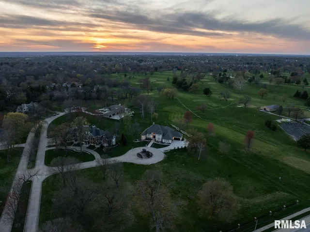 $1,995,000 | 2300 Greenspointe Circle, Quincy, IL 62301