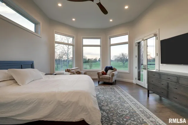 $1,995,000 | 2300 Greenspointe Circle, Quincy, IL 62301