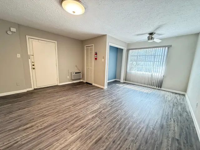 $975 | 2501 Yoakum Boulevard, Unit 16, Houston, TX 77006