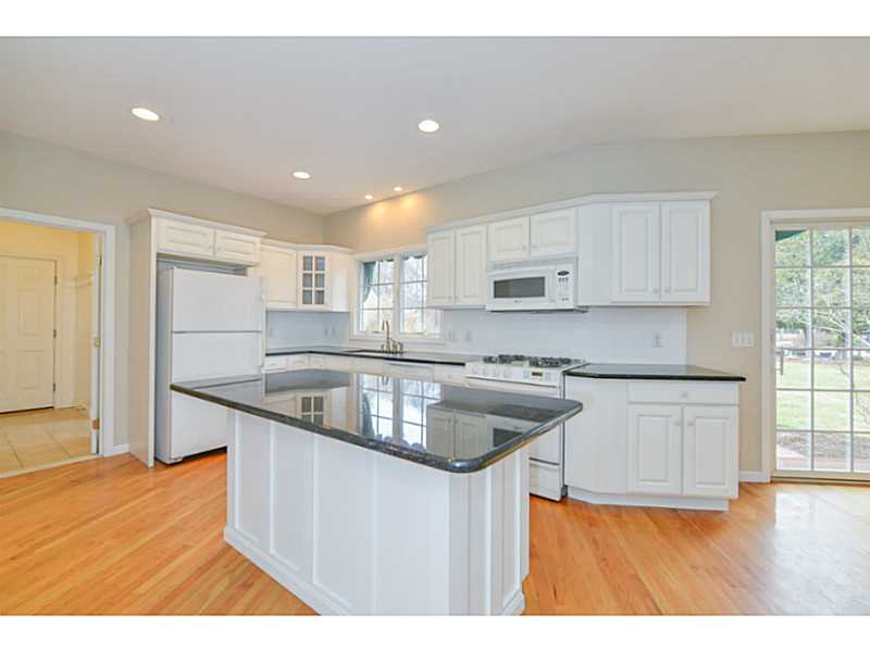 185 Wickford Point Road North Kingstown, RI 02852 - Photo 5 of 23 Kitchen.