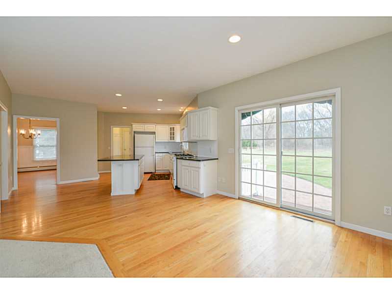 185 Wickford Point Road North Kingstown, RI 02852 - Photo 7 of 23 Kitchen.