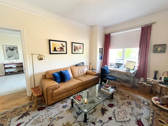 $2,995 | 925 East Wells Street, Unit 220, Milwaukee, WI 53202