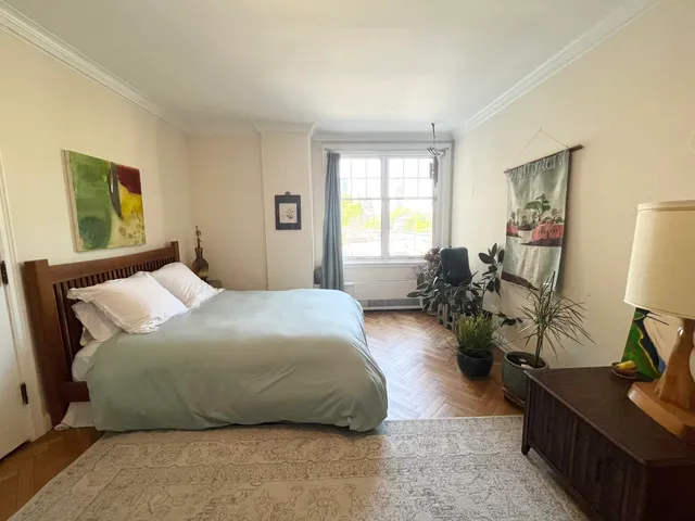 $2,995 | 925 East Wells Street, Unit 220, Milwaukee, WI 53202