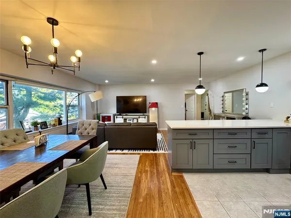 $3,300 | 1565 Center Avenue, Unit 3D, Fort Lee, NJ 07024