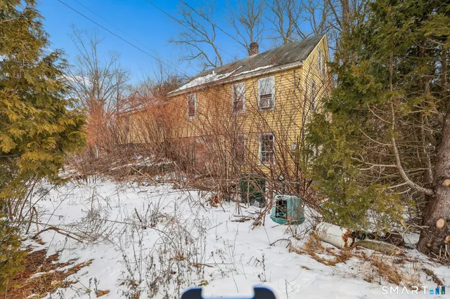 $100,000 | 5 Town House Road, Lisbon, CT 06351