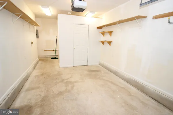 $2,595 | 1004 Julian Drive West, Unit W, Warminster, PA 18974