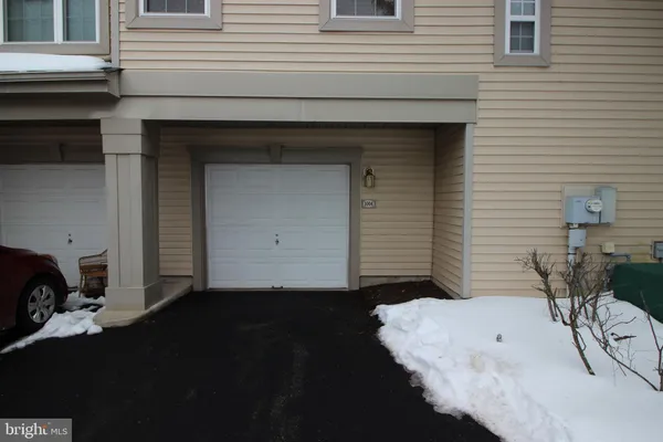 $2,595 | 1004 Julian Drive West, Unit W, Warminster, PA 18974