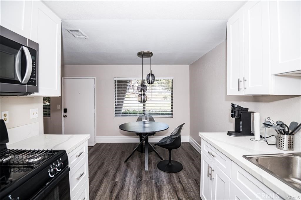 1000 Central Avenue, Unit 19 Riverside, CA 92507 - Photo 16 of 31
