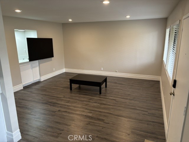 1000 Central Avenue, Unit 19 Riverside, CA 92507 - Photo 4 of 14 Living Room