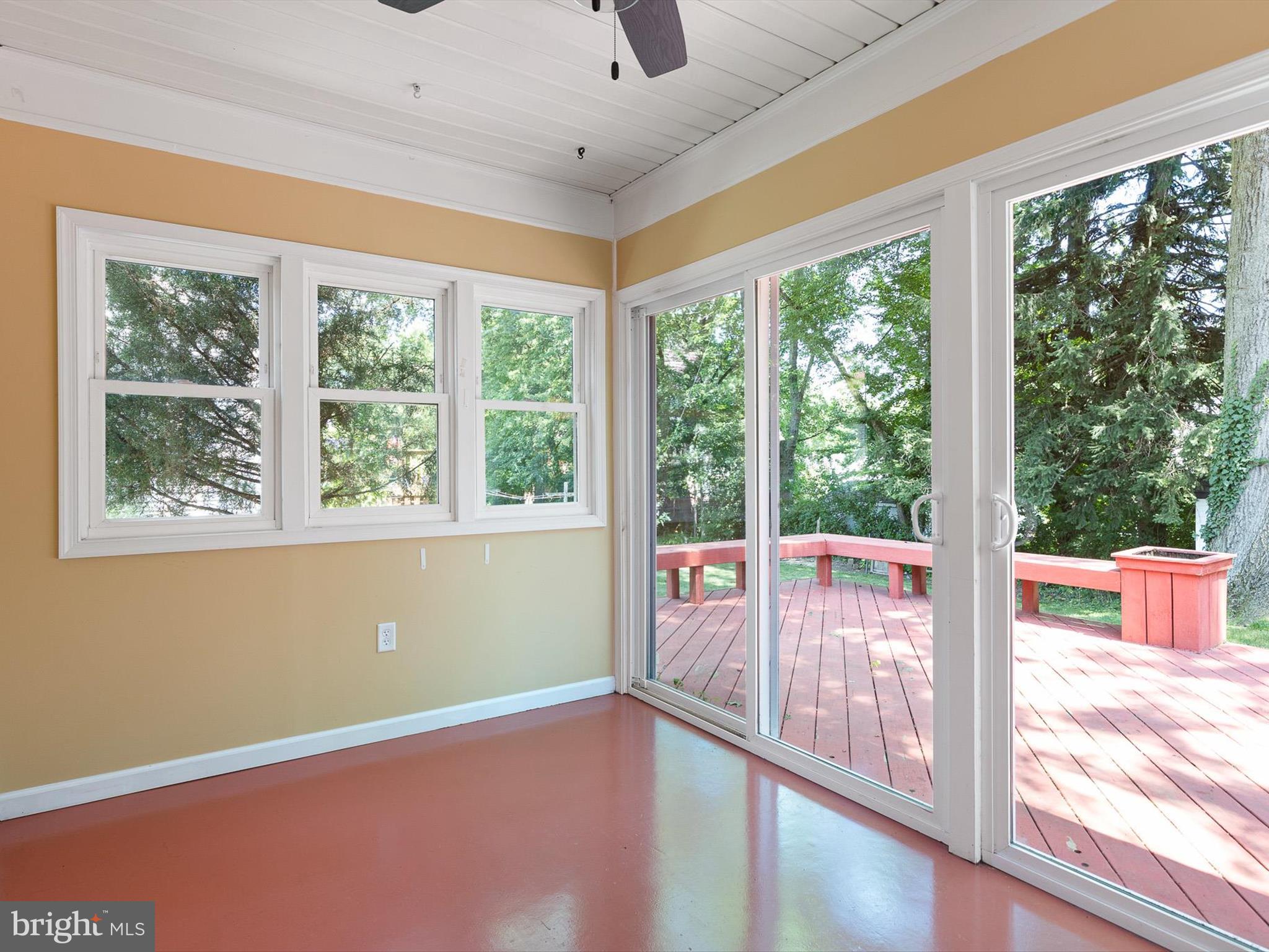 112 Danforth Place Wilmington, DE 19810 - Photo 12 of 25 Sun Room