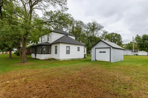 $129,000 | 204 West Kansas Street, Boscobel, WI 53805