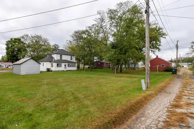 $129,000 | 204 West Kansas Street, Boscobel, WI 53805