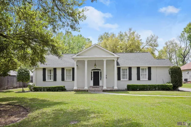 $445,000 | 434 Centerville Street Northeast, Denham Springs, LA 70726