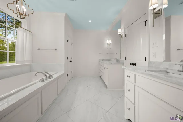 $445,000 | 434 Centerville Street Northeast, Denham Springs, LA 70726