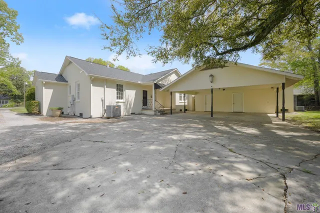 $445,000 | 434 Centerville Street Northeast, Denham Springs, LA 70726