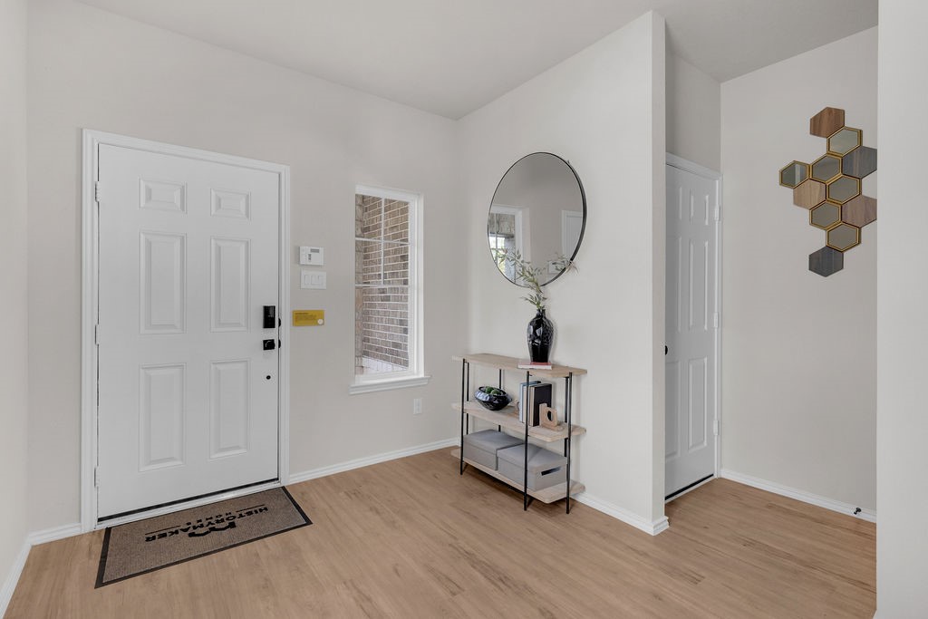 4016 Colony Riv Rock Boulevard Pinehurst, TX 77362 - Photo 3 of 34