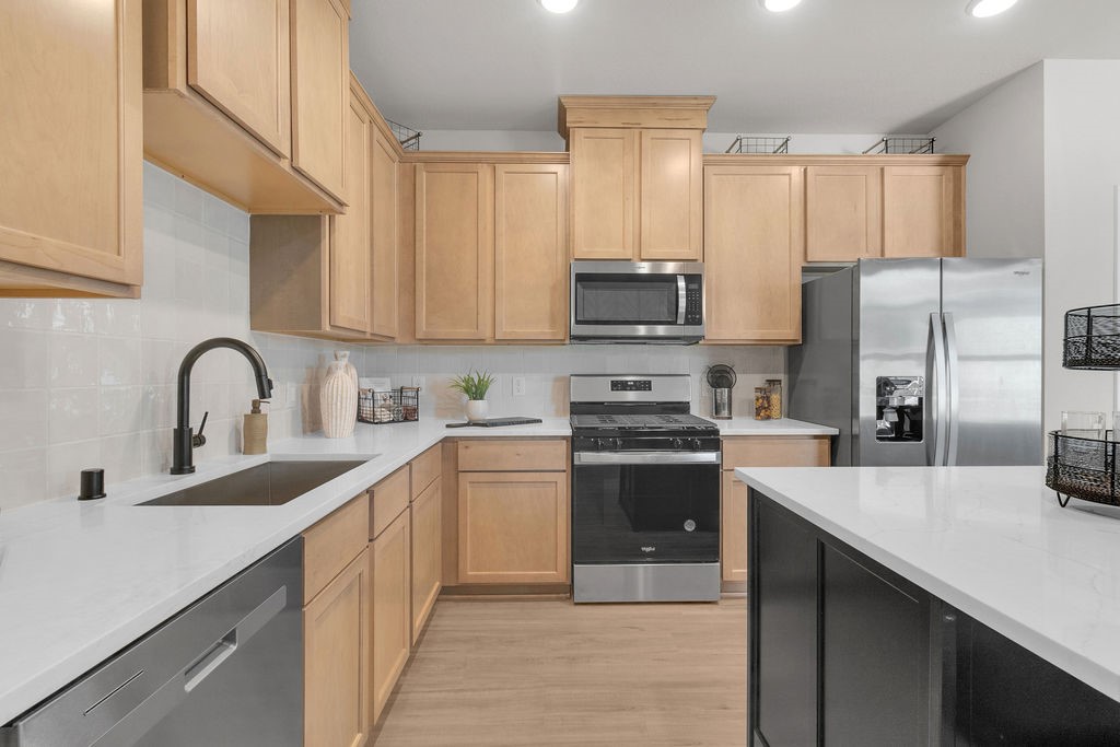 4016 Colony Riv Rock Boulevard Pinehurst, TX 77362 - Photo 6 of 34