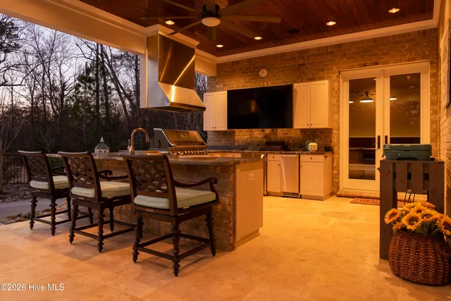 $2,000,000 | 254 Royal Bluff Road, Jacksonville, NC 28540