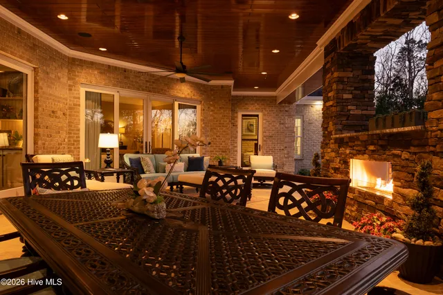 $2,000,000 | 254 Royal Bluff Road, Jacksonville, NC 28540