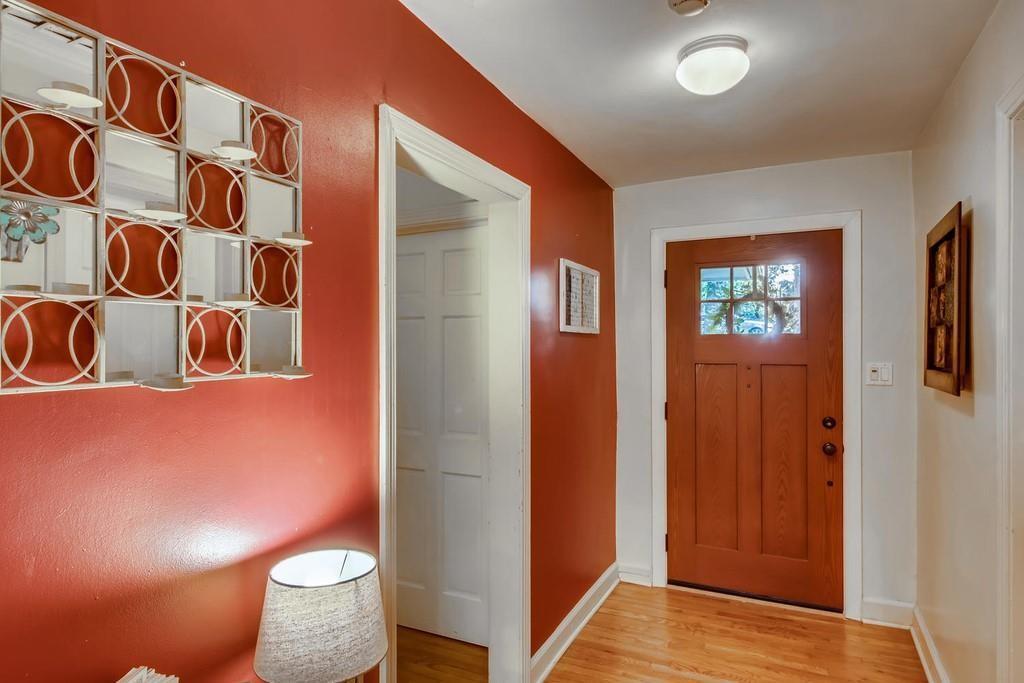 2050 Sylvania Drive Decatur, GA 30033 - Photo 4 of 28