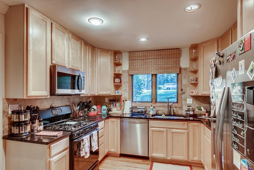 2050 Sylvania Drive Decatur, GA 30033 - Photo 9 of 28