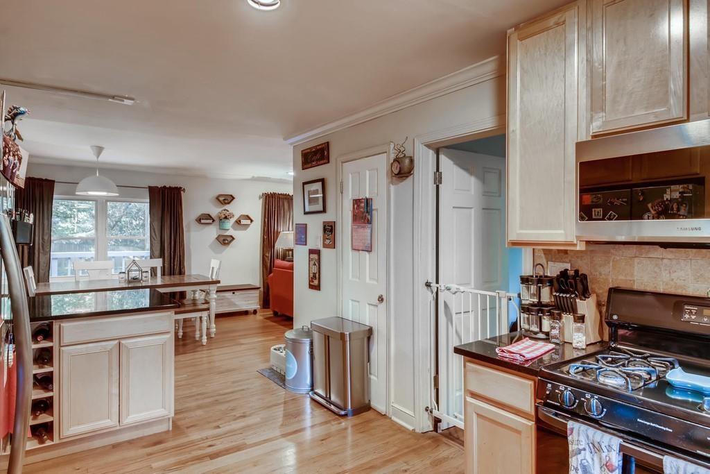 2050 Sylvania Drive Decatur, GA 30033 - Photo 10 of 28