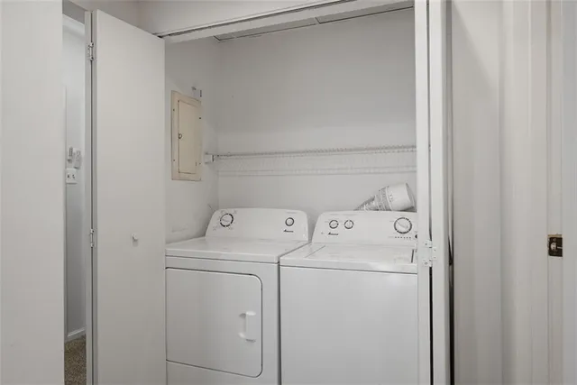 $460,000 | 307 South Dithridge Street, Unit 208, Pittsburgh, PA 15213