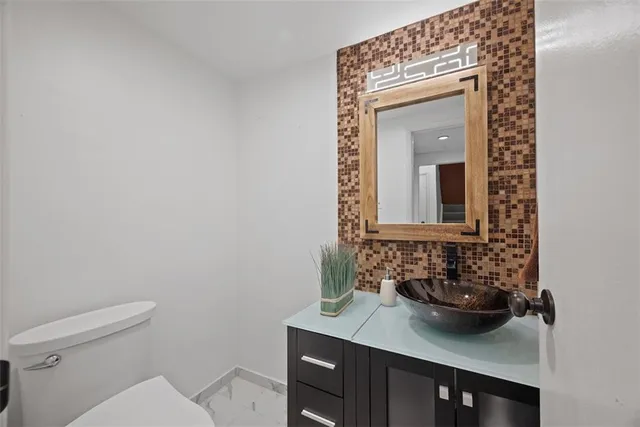 $460,000 | 307 South Dithridge Street, Unit 208, Pittsburgh, PA 15213