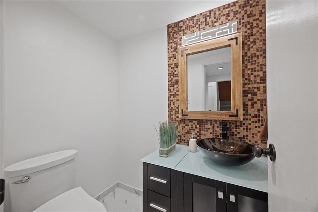 307 South Dithridge Street, Unit 208 Pittsburgh, PA 15213 - Photo 24 of 42