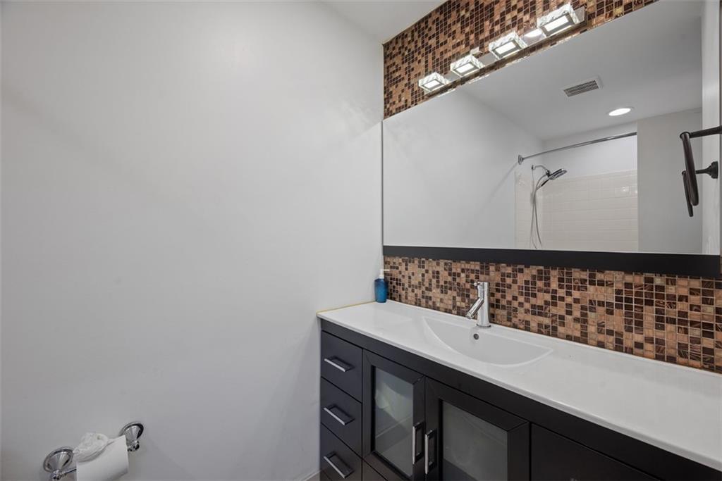 307 South Dithridge Street, Unit 208 Pittsburgh, PA 15213 - Photo 27 of 42