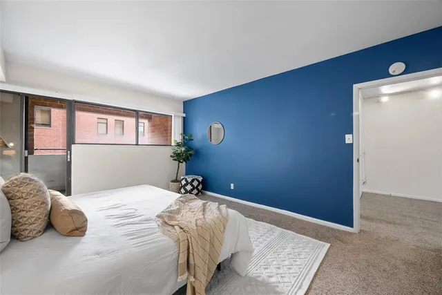 $460,000 | 307 South Dithridge Street, Unit 208, Pittsburgh, PA 15213