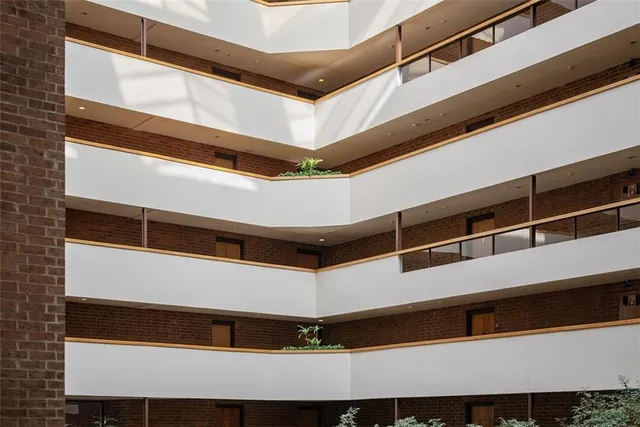 $460,000 | 307 South Dithridge Street, Unit 208, Pittsburgh, PA 15213