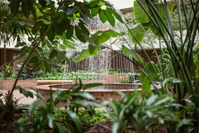 $460,000 | 307 South Dithridge Street, Unit 208, Pittsburgh, PA 15213