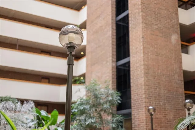 $460,000 | 307 South Dithridge Street, Unit 208, Pittsburgh, PA 15213